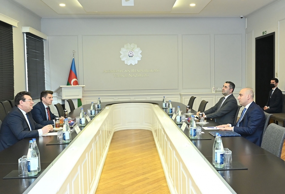 La coopération éducative entre l’Azerbaïdjan et la Roumanie au menu des discussions