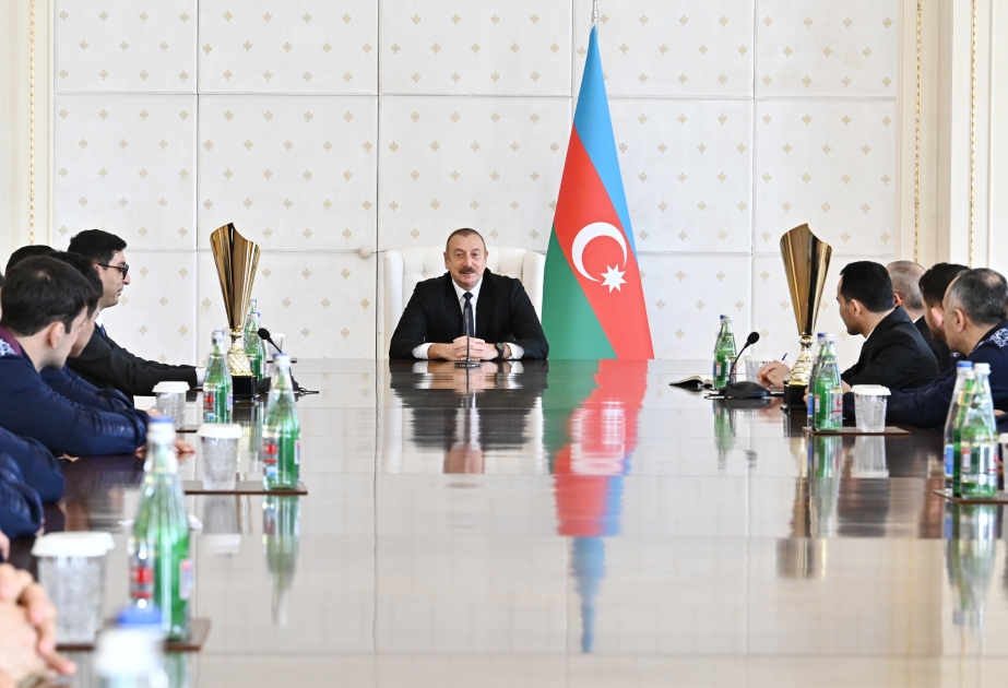 President Ilham Aliyev received members of Azerbaijani national team participating in European Wrestling Championships in Hungary VIDEO