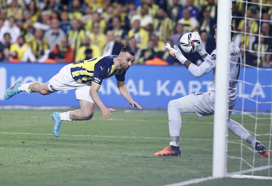 Fenerbahce beat Galatasaray 2-0 in Super Lig derby