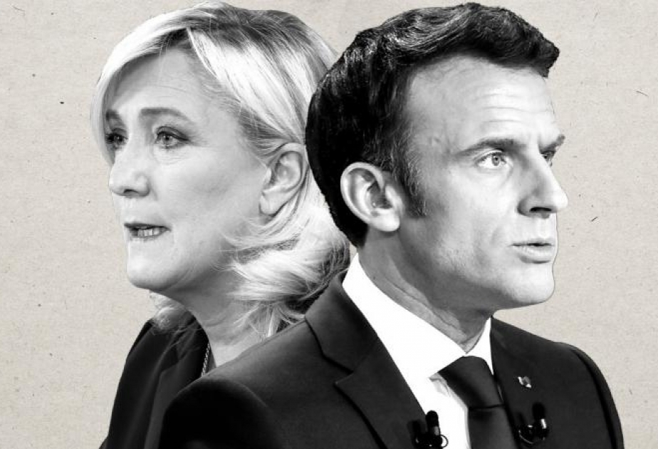 Emmanuel Macron and Marine Le Pen qualify for French presidential run-off, Jean-Luc Mélenchon close third