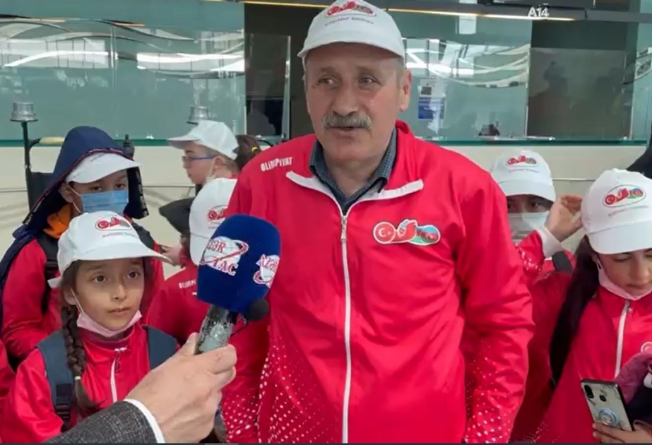 Турецкий учитель: Очень рады тому, что Президент Ильхам Алиев пригласил наших школьников в Азербайджан
