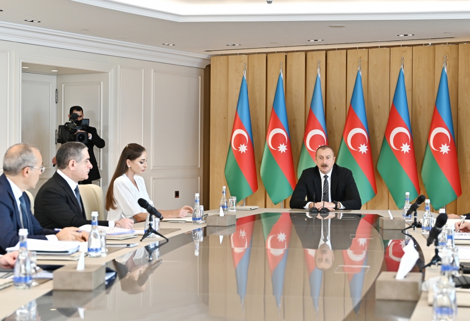 Azərbaycan Prezidenti: Üç ayda xarici ticarətin balansında müsbət saldo 5 milyard dollardan çoxdur