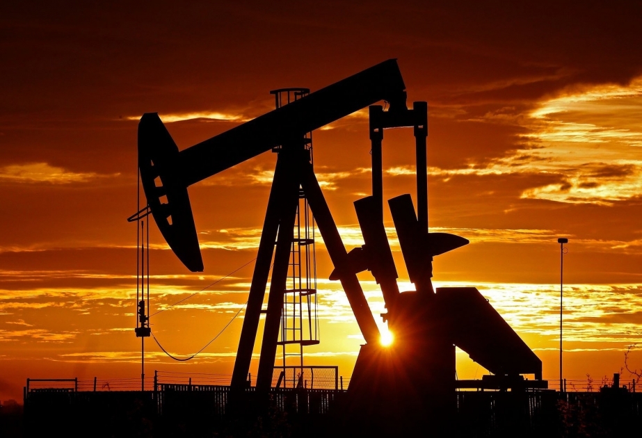 В марте суточная добыча сырой нефти в стране составила 579,4 тыс. баррелей