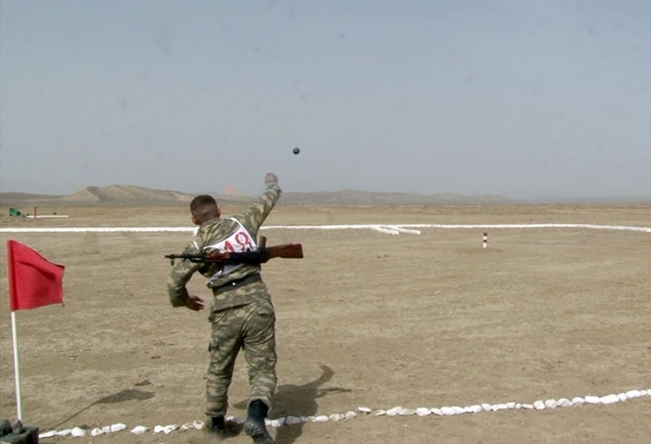 Azerbaijani Army holds paramilitary cross competition