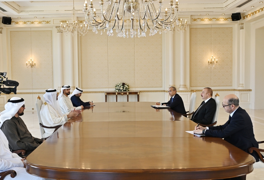 Президент Ильхам Алиев принял министра промышленности и передовых технологий Объединенных Арабских Эмиратов  ОБНОВЛЕНО ВИДЕО