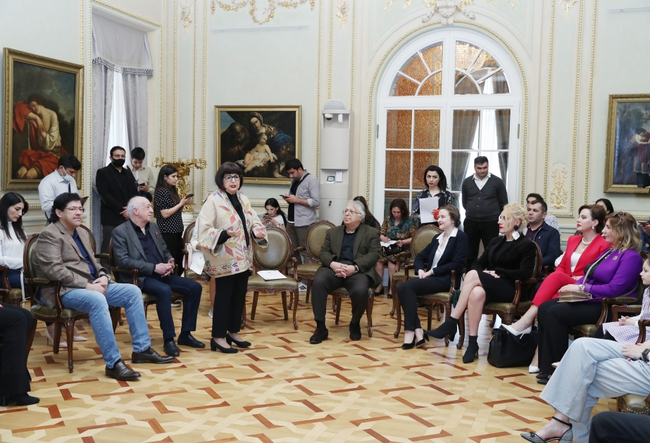 Baku hosts meeting of Azerbaijani and Georgian cultural figures