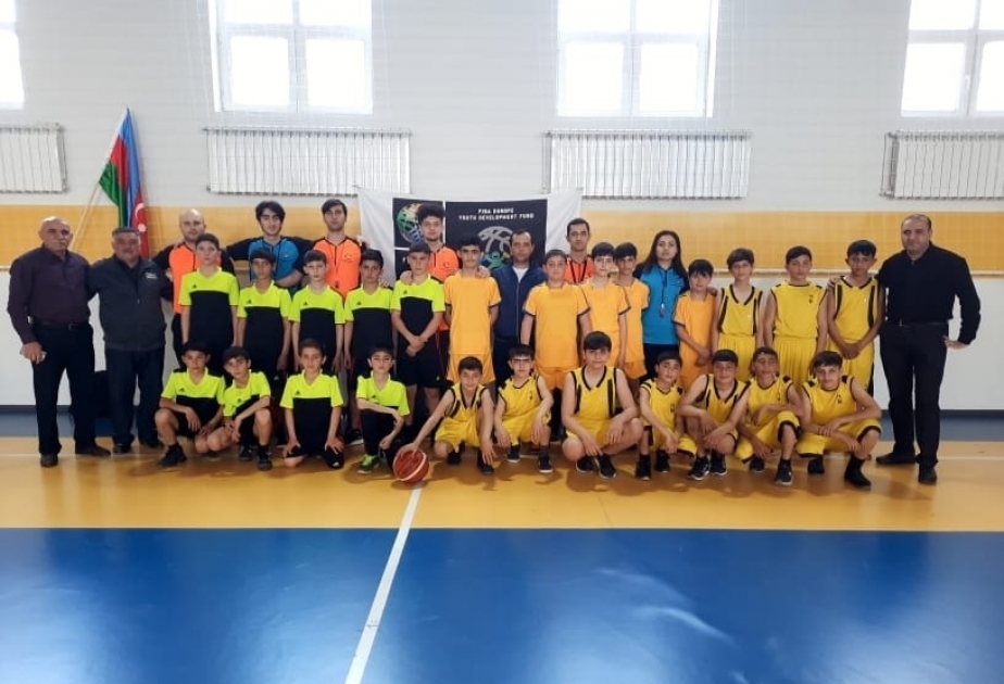 Basketbol üzrə məktəblilərin respublika birinciliyi çərçivəsində növbəti zona yarışları keçirilib