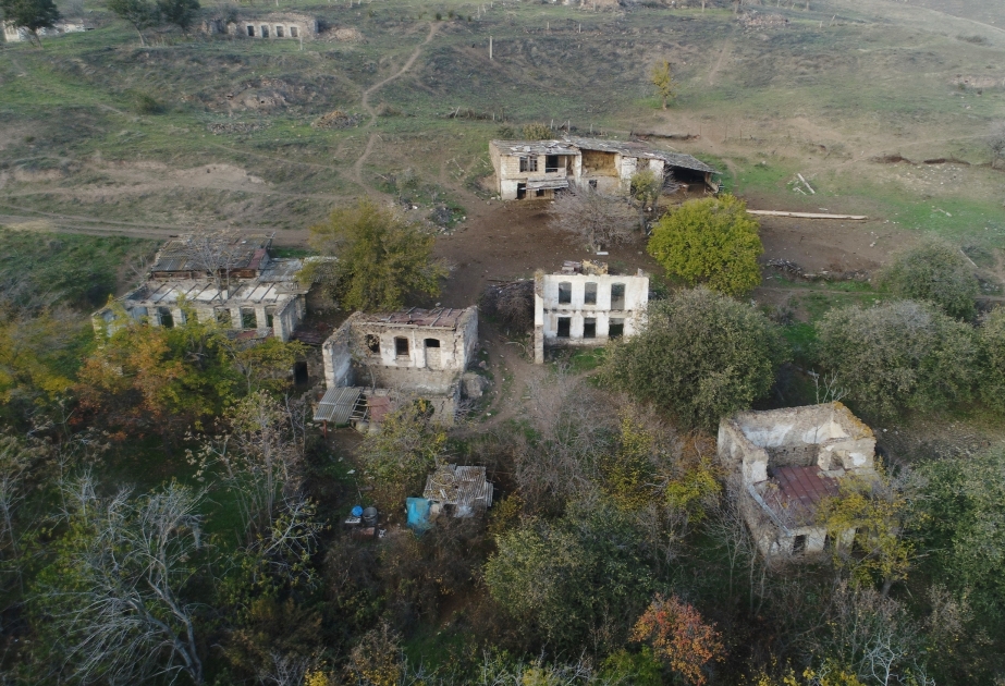 Dorf Khatinbulag in der Region Füsuli
