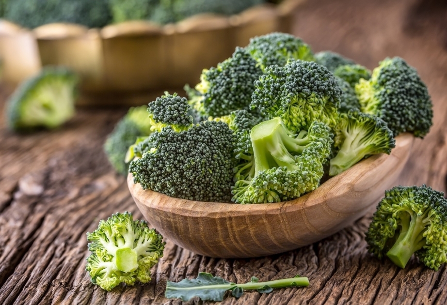 Personas con dolores articulares y artritis pueden beneficiarse mucho del brócoli