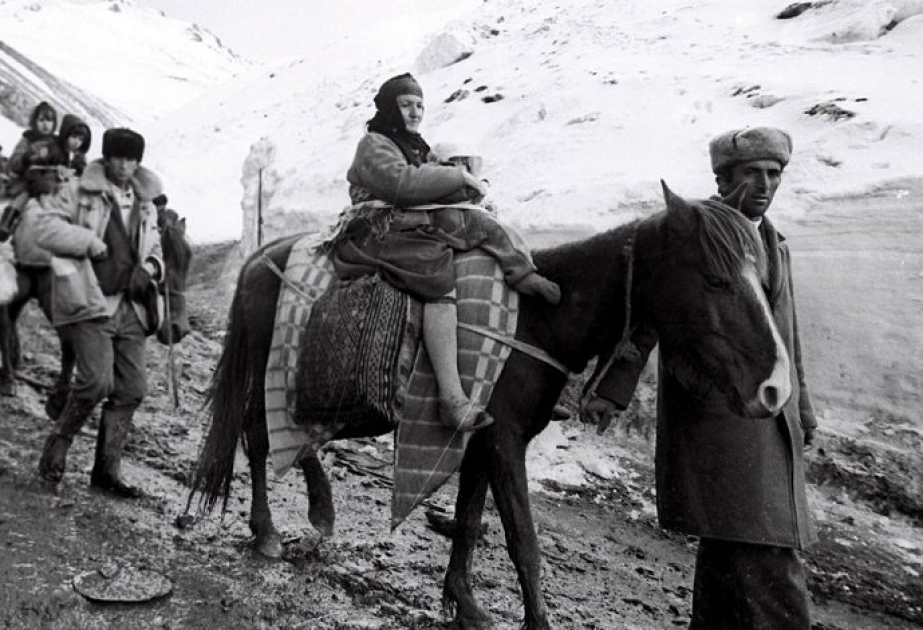 Hoy es el aniversario de la tragedia de Bashlibel-una masacre más cometida por los armenios contra los azerbaiyanos