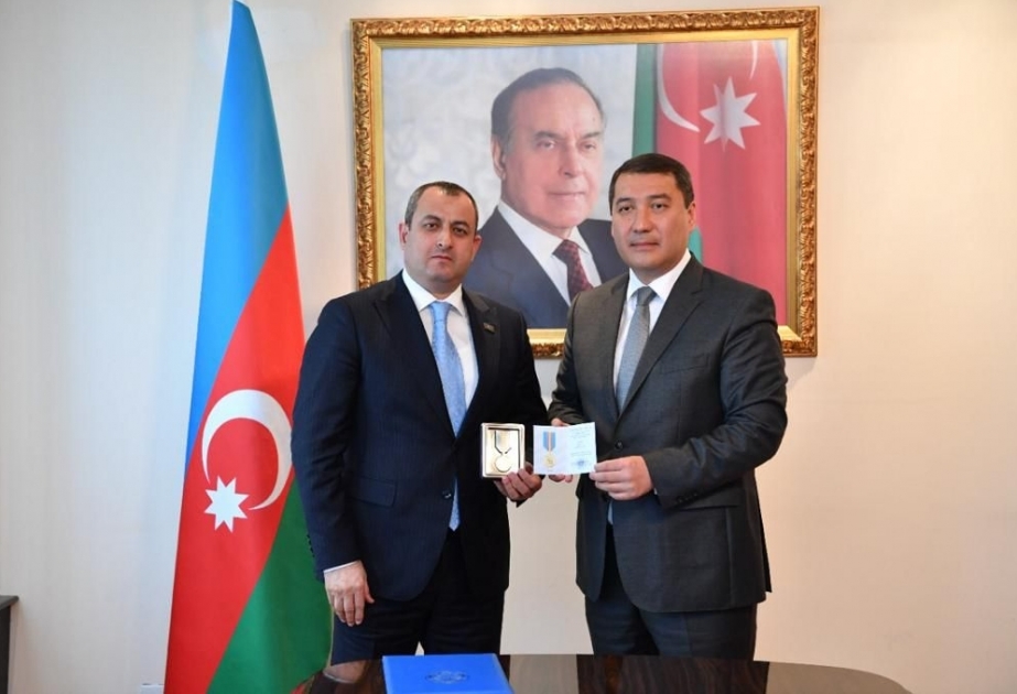 Milli Məclis sədrinin müavini “Qazaxıstanın müstəqilliyinin 30 illiyi” medalı ilə təltif olunub