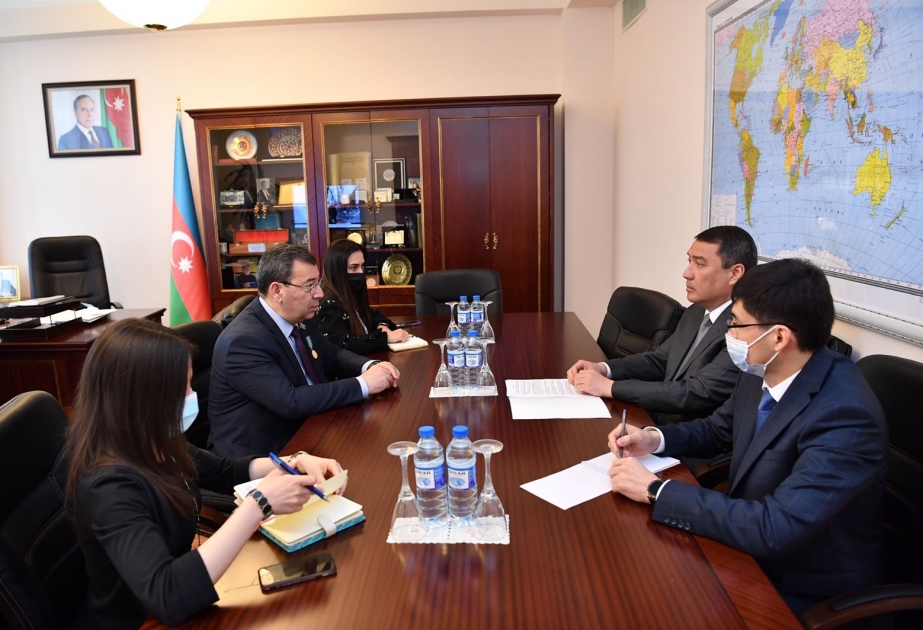 Səməd Seyidova “Qazaxıstan Respublikasının müstəqilliyinin 30 illiyi” medalı təqdim edilib