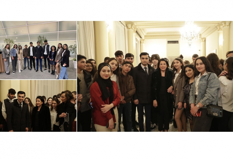 President of Georgia meets with group of Azerbaijani youth