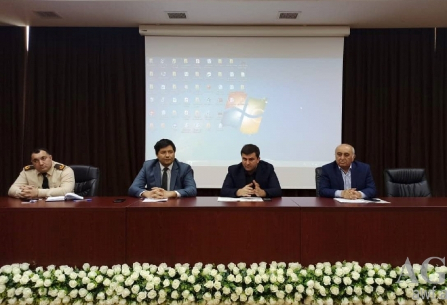 Sərbəst güləş üzrə məşqçilərin iclası keçirilib