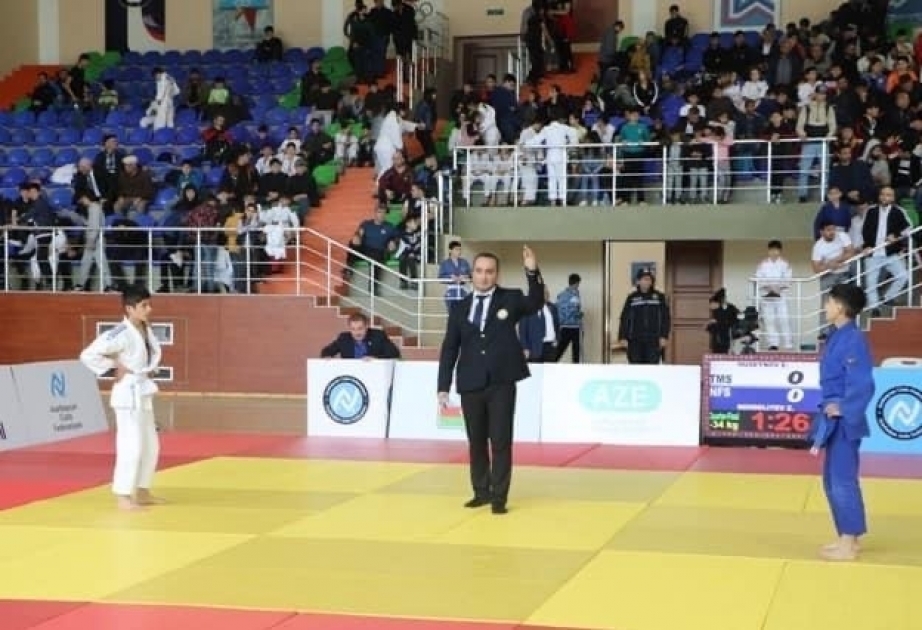 نحو 300 لاعب يشاركون في بطولة سومغايت للجودو للناشئين