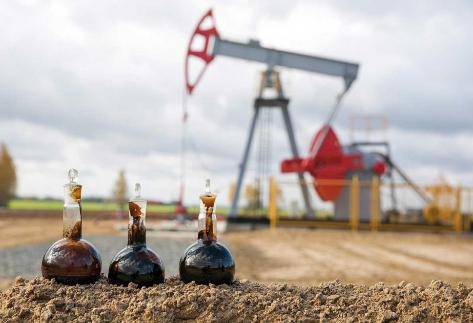 Баррель азербайджанской нефти продается за 109,76 доллара