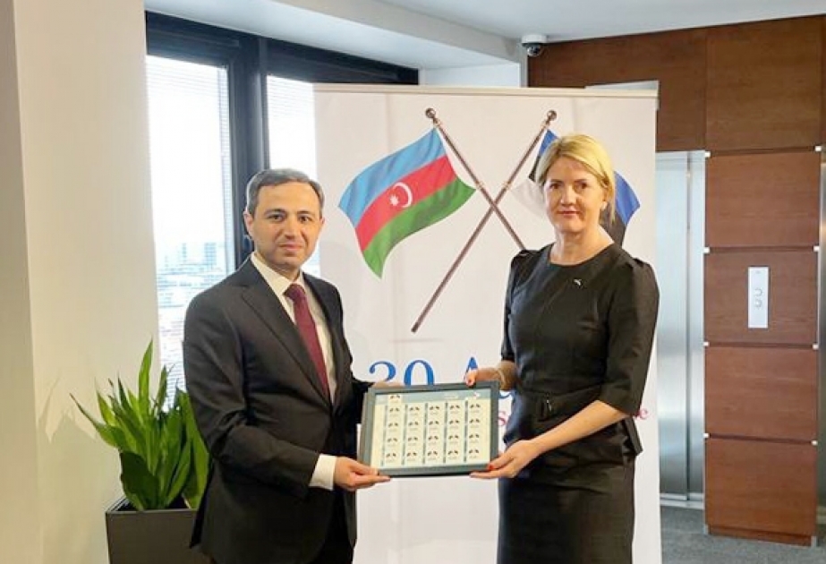 Estoniyanın xarici işlər naziri Azərbaycanın bu ölkədəki səfiri ilə görüşüb