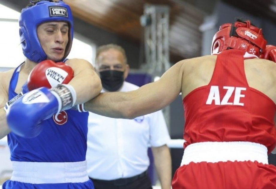 Boxeador azerbaiyano avanza a la semifinal del Campeonato de Europa