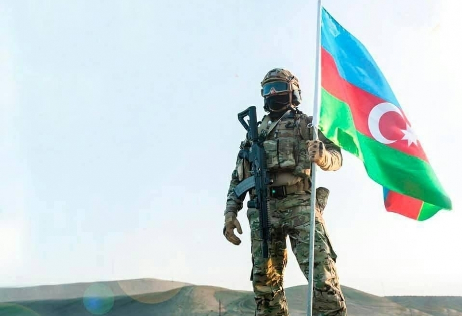 Tajik news portal posts article on April battles of Azerbaijani Army