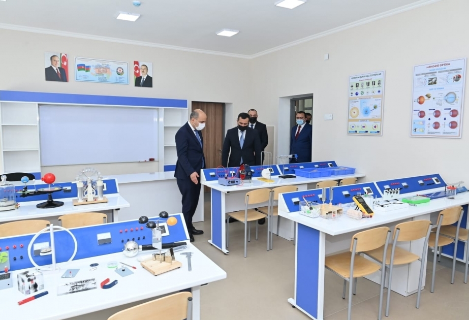 افتتاح مدرسة قرية زيم جيرداخان بمحافظة شمكير بمشاركة وزير التعليم