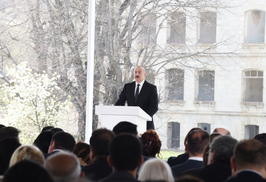 الرئيس علييف: من الواجب جدا أنّ تكون النقاط التاريخية مدرجة باستمرار في جدول أعمال منظمات الجالية