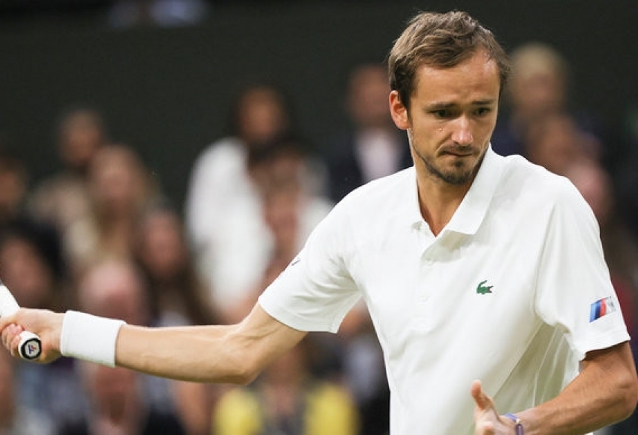 Rusiya və Belarus tennisçiləri Uimbldon turnirinə buraxılmayacaqlar
