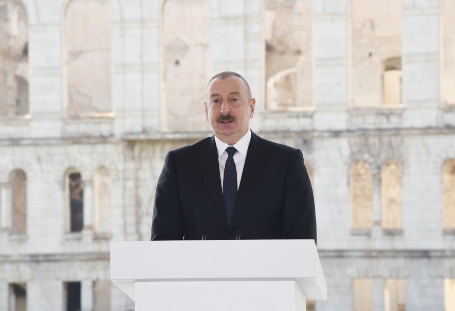 阿塞拜疆总统：我们从不觊觎别国领土，也不会将我们的土地让给任何人