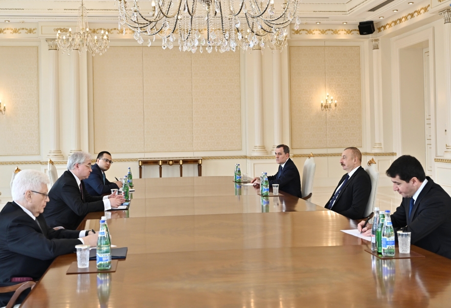Le président azerbaïdjanais reçoit le représentant spécial russe chargé de la normalisation des relations azerbaïdjano-arméniennes VIDEO