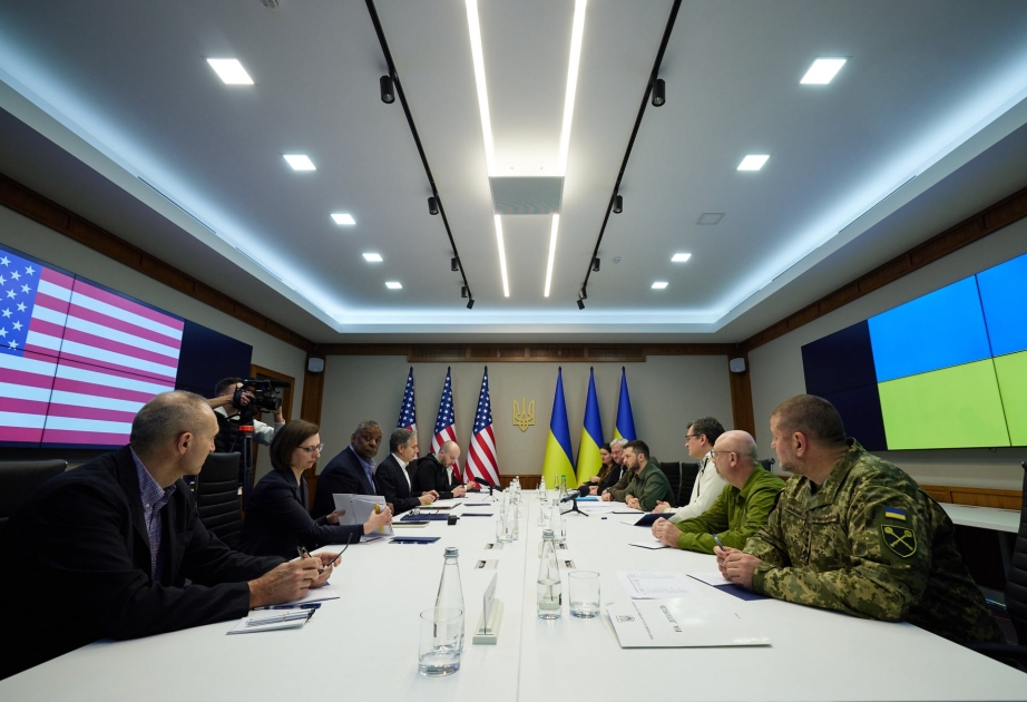 Володимир Зеленский видит США лидером среди будущих стран-гарантов безопасности Украины