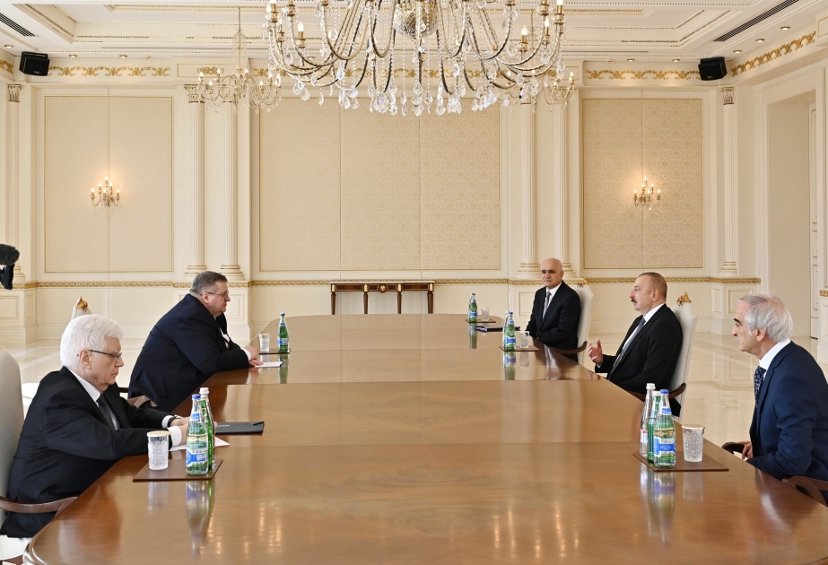 伊利哈姆·阿利耶夫总统接见俄罗斯副总理