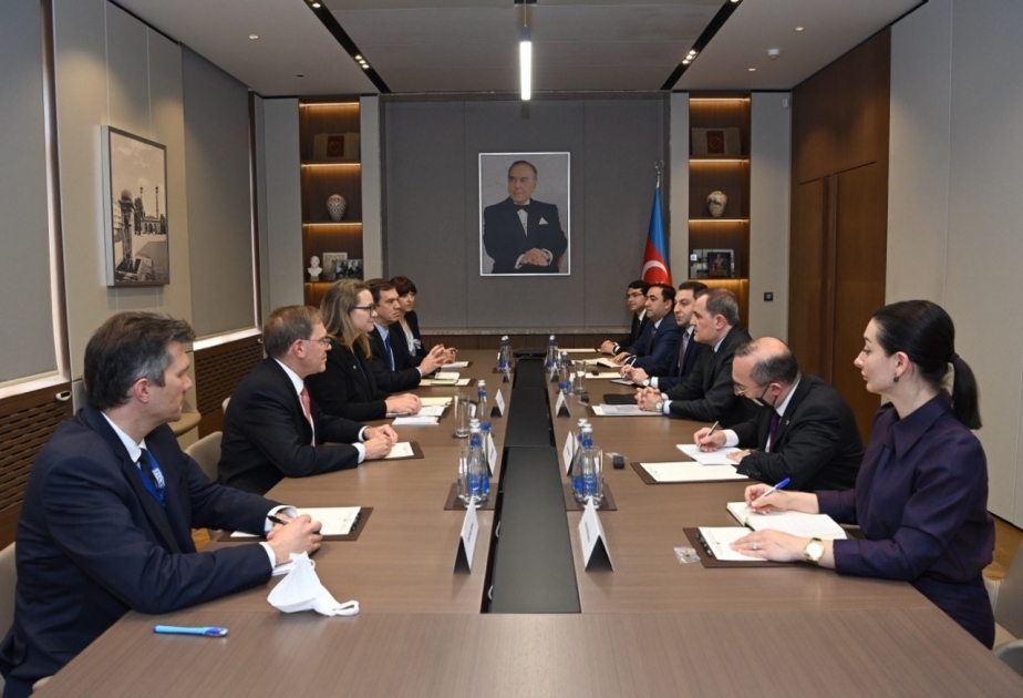 ABŞ Dövlət katibinin köməkçisinin müavini regionda mövcud olan vəziyyət barədə məlumatlandırılıb