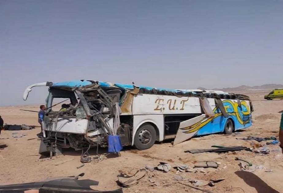 2 killed, 43 injured after bus overturned in Sinai, Egypt