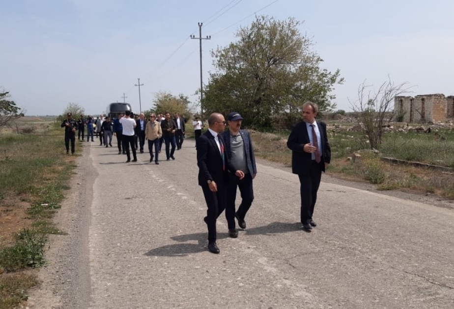 Представители дипломатического корпуса совершили поездку в Агдам ВИДЕО