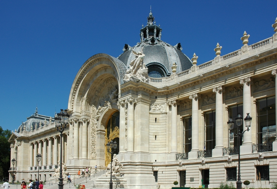 City of Paris Fine Art Museum - a large collection of ancient and modern art