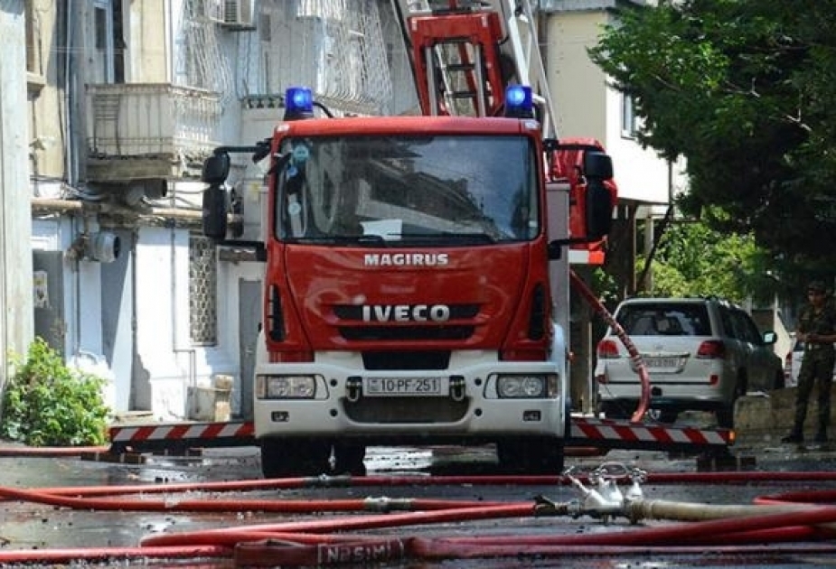 В связи с пожаром в общежитии в Ширване эвакуированы пять человек
