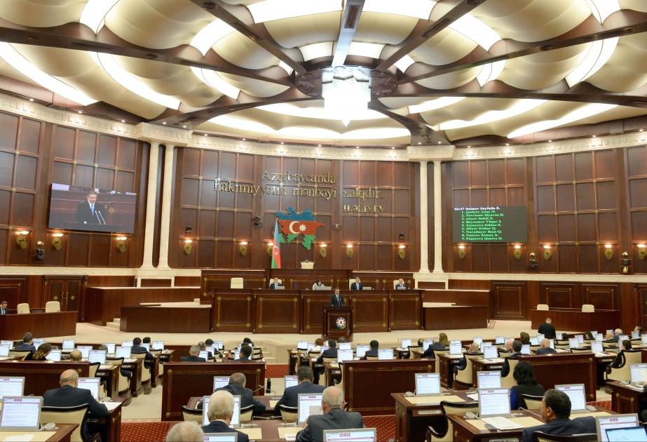 Milli Məclisin yaz sessiyasında növbəti plenar iclası keçirilir