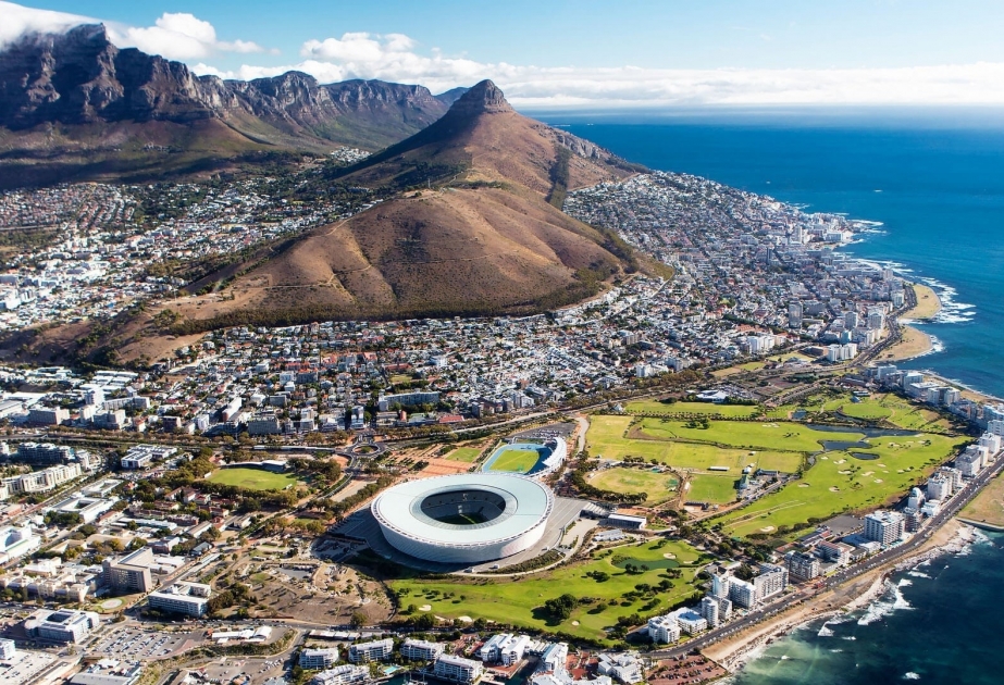 Cape Town – a stylish and picturesque port city in South Africa