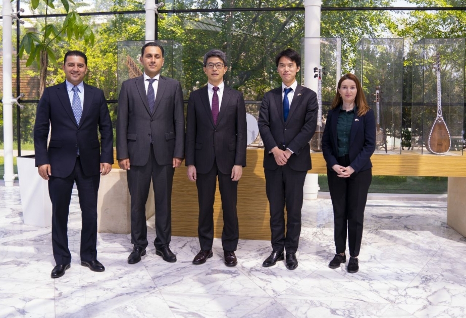 Embajador japonés en Azerbaiyán visita el Centro Internacional de Mugham