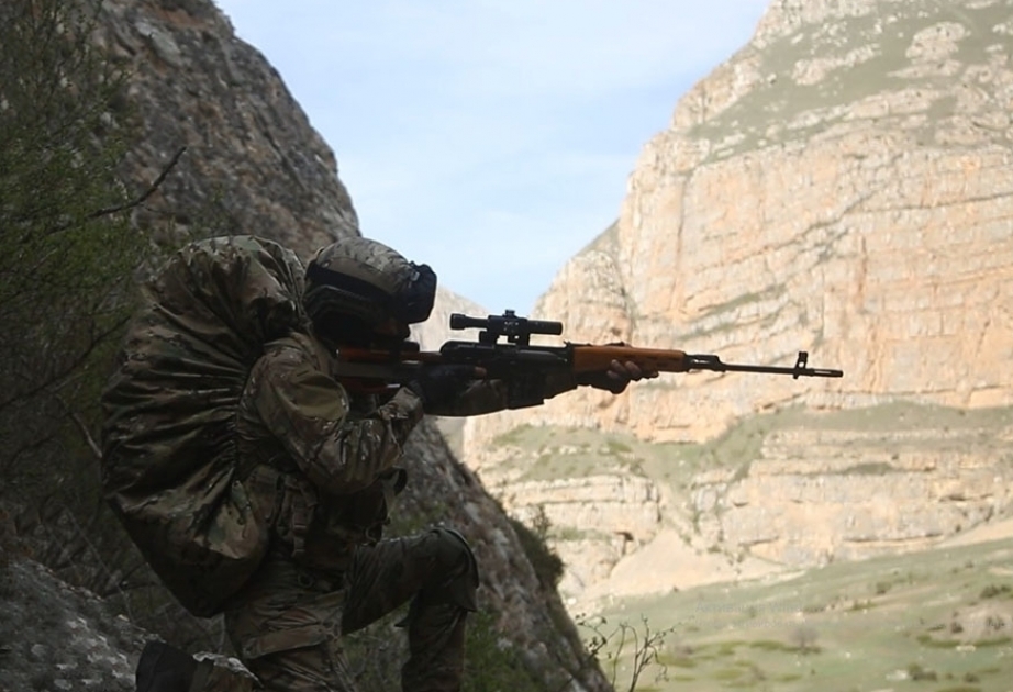 阿塞拜疆特种部队举行特殊战术演习
