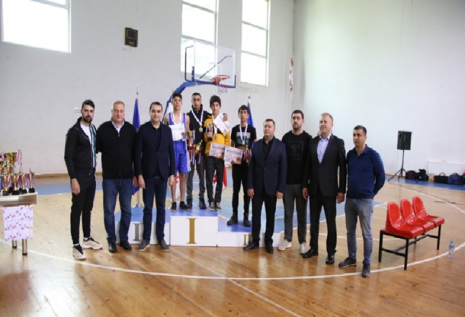 Azərbaycanlı tələbələr boks üzrə Gürcüstan çempionatında iki gümüş medal qazanıblar