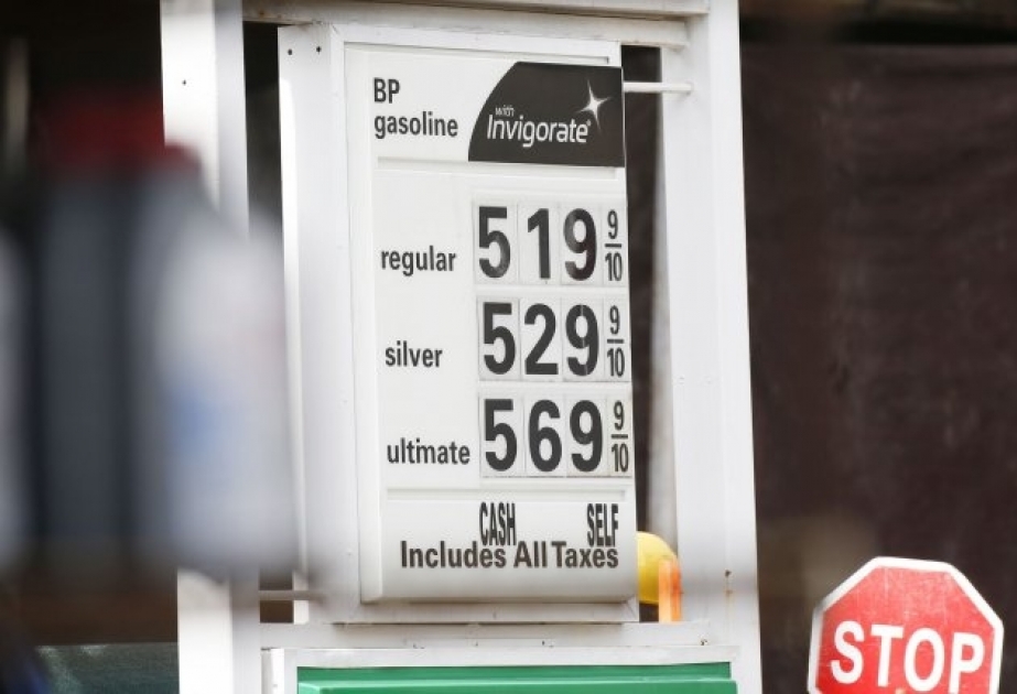 Спрос на нефтепродукты способствовал росту цен на бензин в США
