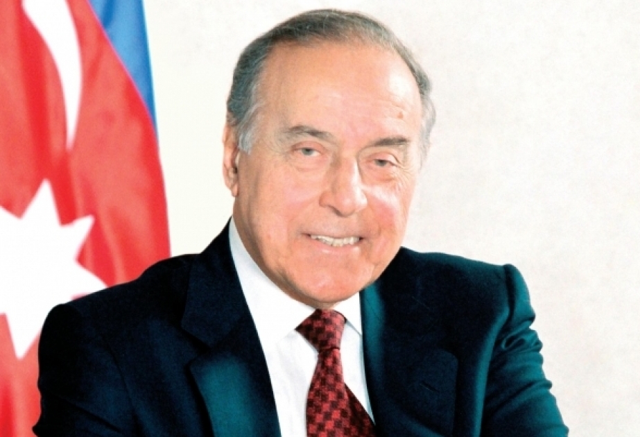 Hoy se celebra el 99º cumpleaños del líder nacional Heydar Aliyev