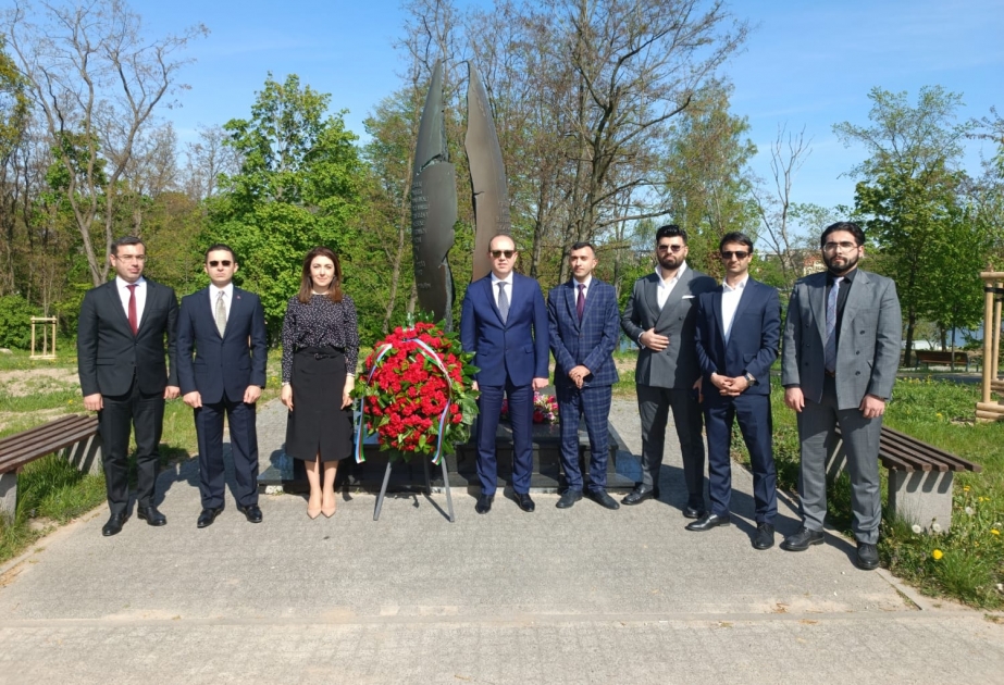 Ümummilli lider Heydər Əliyevin anadan olmasının 99-cu ildönümü Polşada qeyd edilib