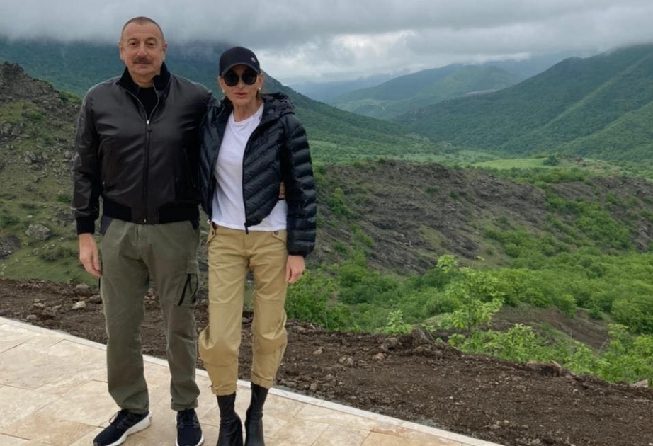 La première vice-présidente Mehriban Aliyeva partage des publications de la visite à Choucha