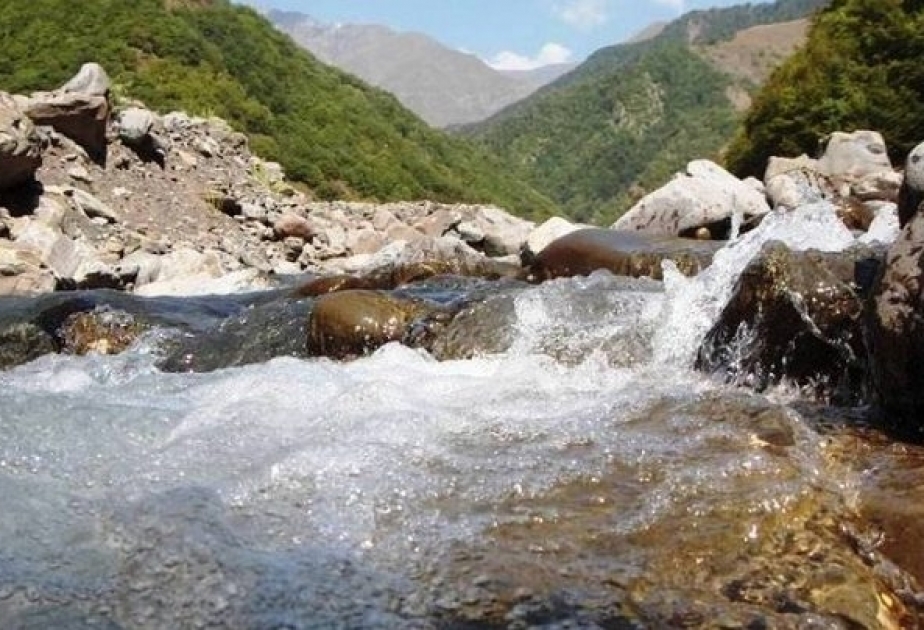 Kür çayının Qıraqkəsəmən məntəqəsində suyun səviyyəsi 53 santimetr azalıb