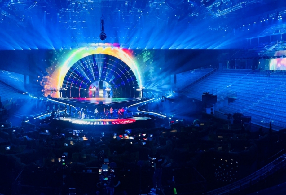 Eurovision 2022: Ukraine among 10 to reach the final as world's biggest pop music contest kicks off