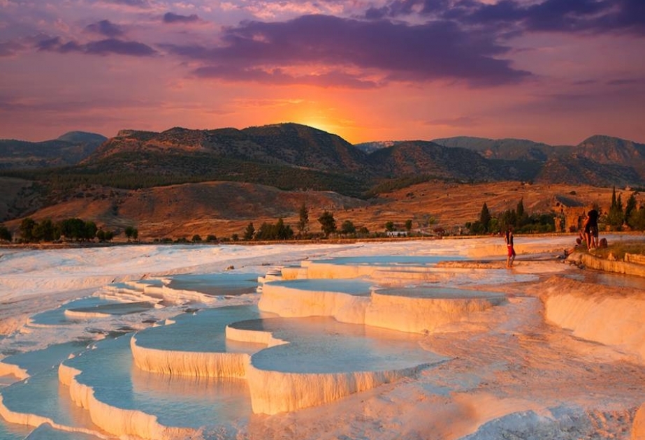 Patrimonio de la Humanidad en Turquía: Hierápolis, la ciudad termal de los antiguos y el paraíso blanco de Pamukkale
