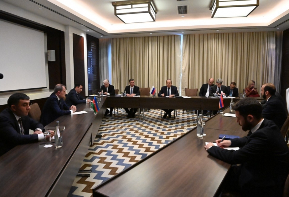 Düşənbədə Azərbaycan, Rusiya və Ermənistan xarici işlər nazirləri arasında görüş keçirilib