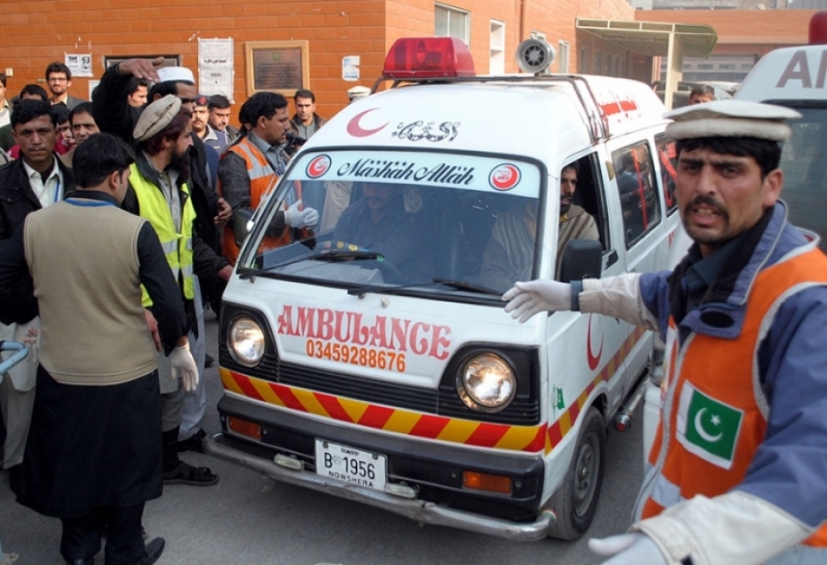 Pakistanda avtomobil qəzası nəticəsində 12 nəfər həlak olub