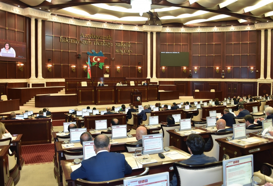 Milli Məclisin növbəti plenar iclası başlayıb
